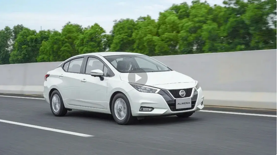 Nhiều xe sedan hạng B được giảm giá dịp cuối năm